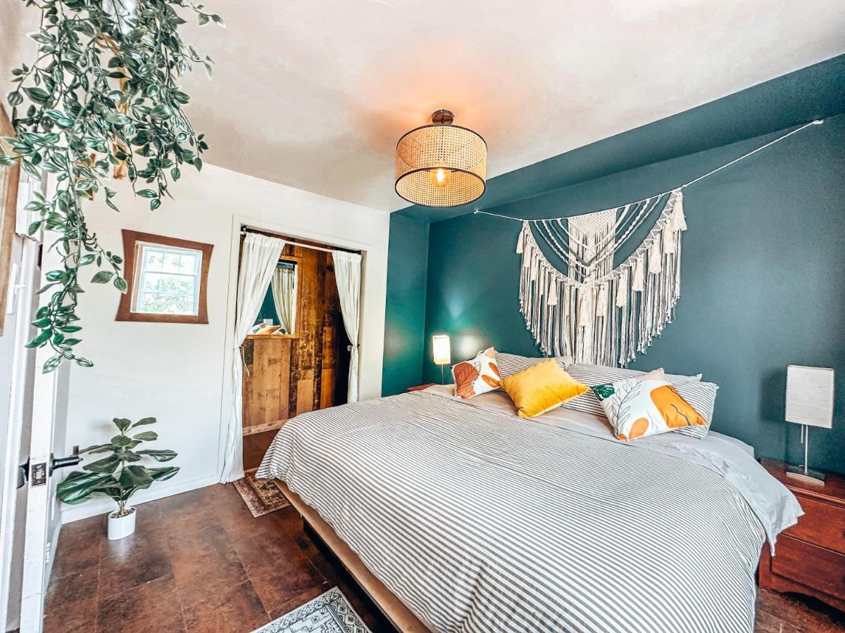 Auberge Mandala Saint-Mathieu-du-Parc Buitenkant foto