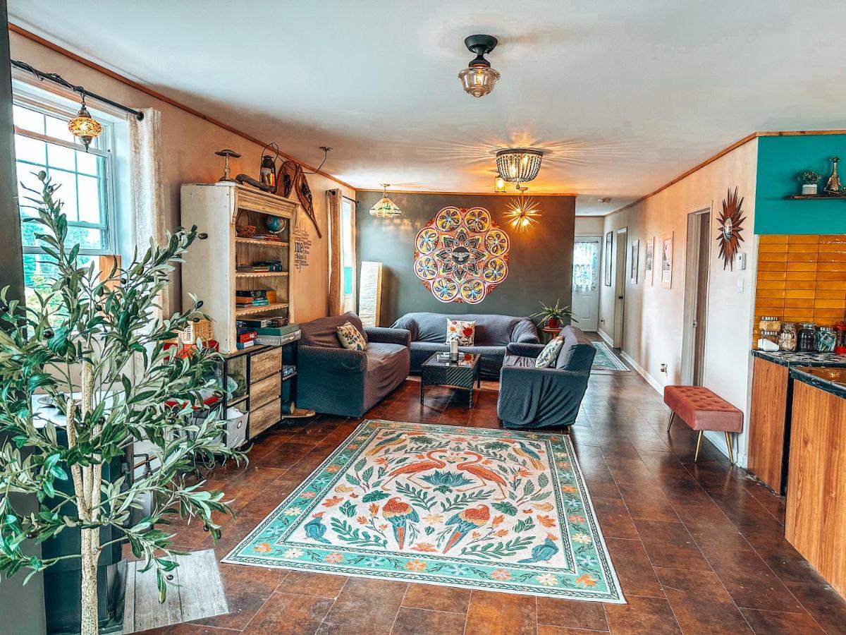 Auberge Mandala Saint-Mathieu-du-Parc Buitenkant foto