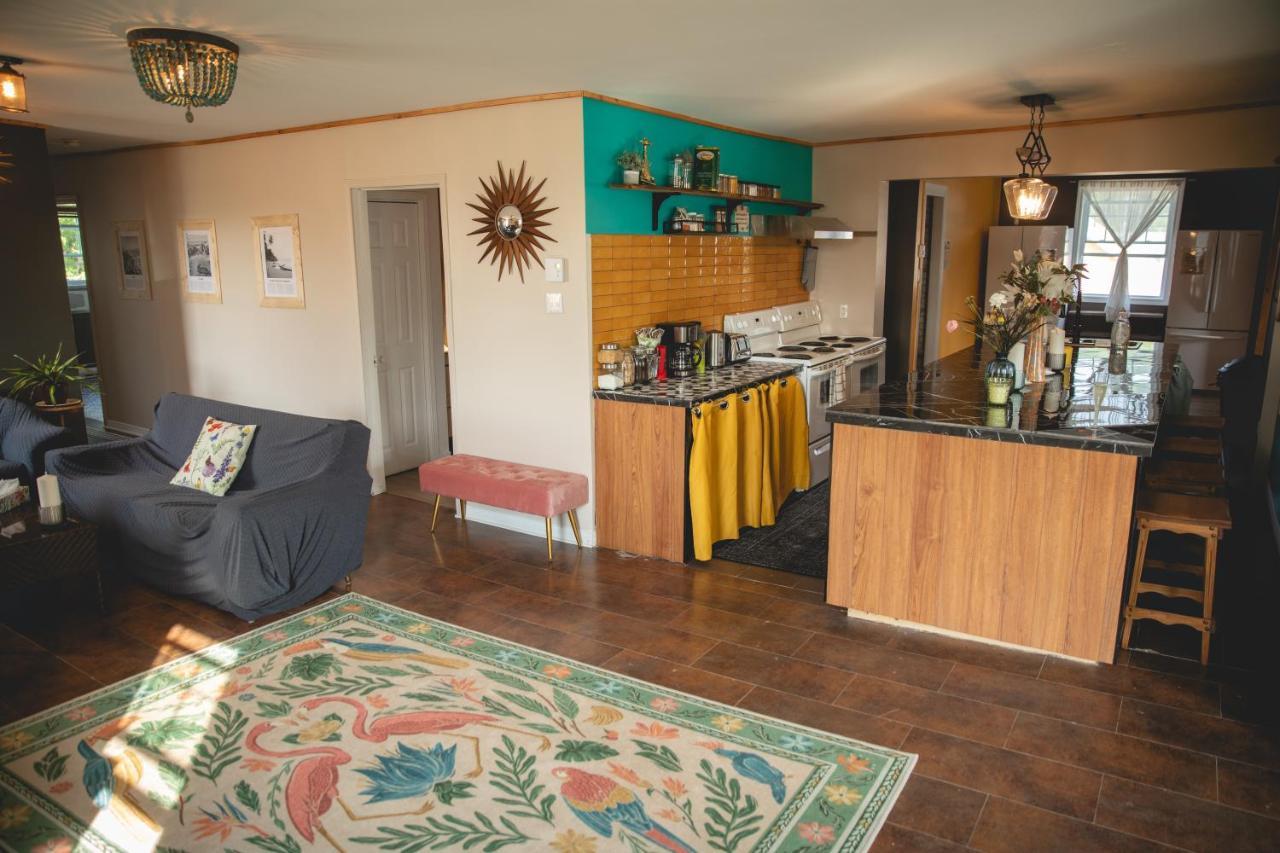 Auberge Mandala Saint-Mathieu-du-Parc Buitenkant foto